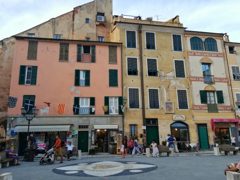 Piazza Finalborgo2